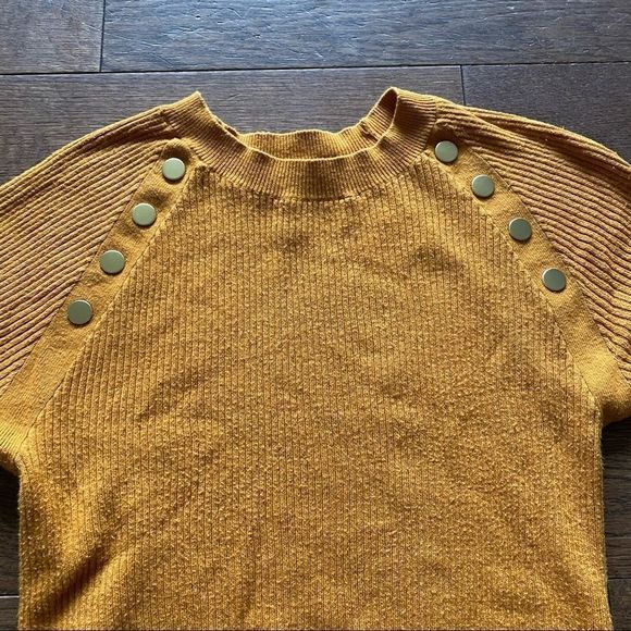 ✨50% OFF✨ Michael Kors Short Sleeve Shirt - Picture 4 of 8